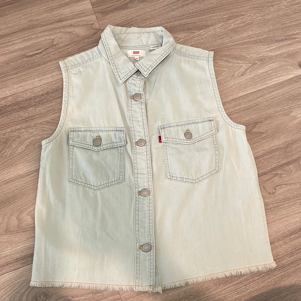 Women’s never worn cut off